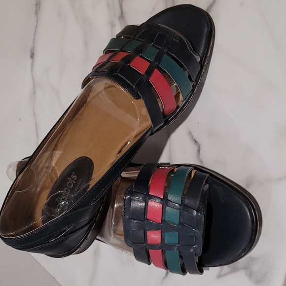 Softspots woman sandals. - Picture 6 of 9